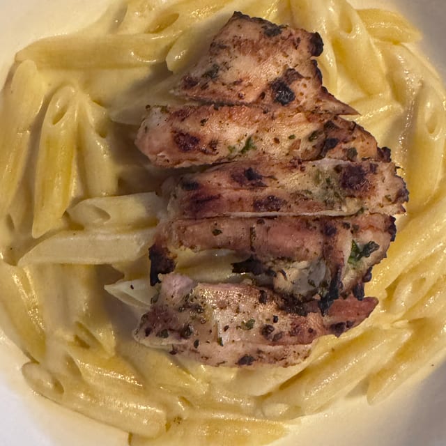 Kid's Chicken Alfredo Penne.