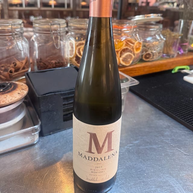 Wht Riesling Maddelena BTL.